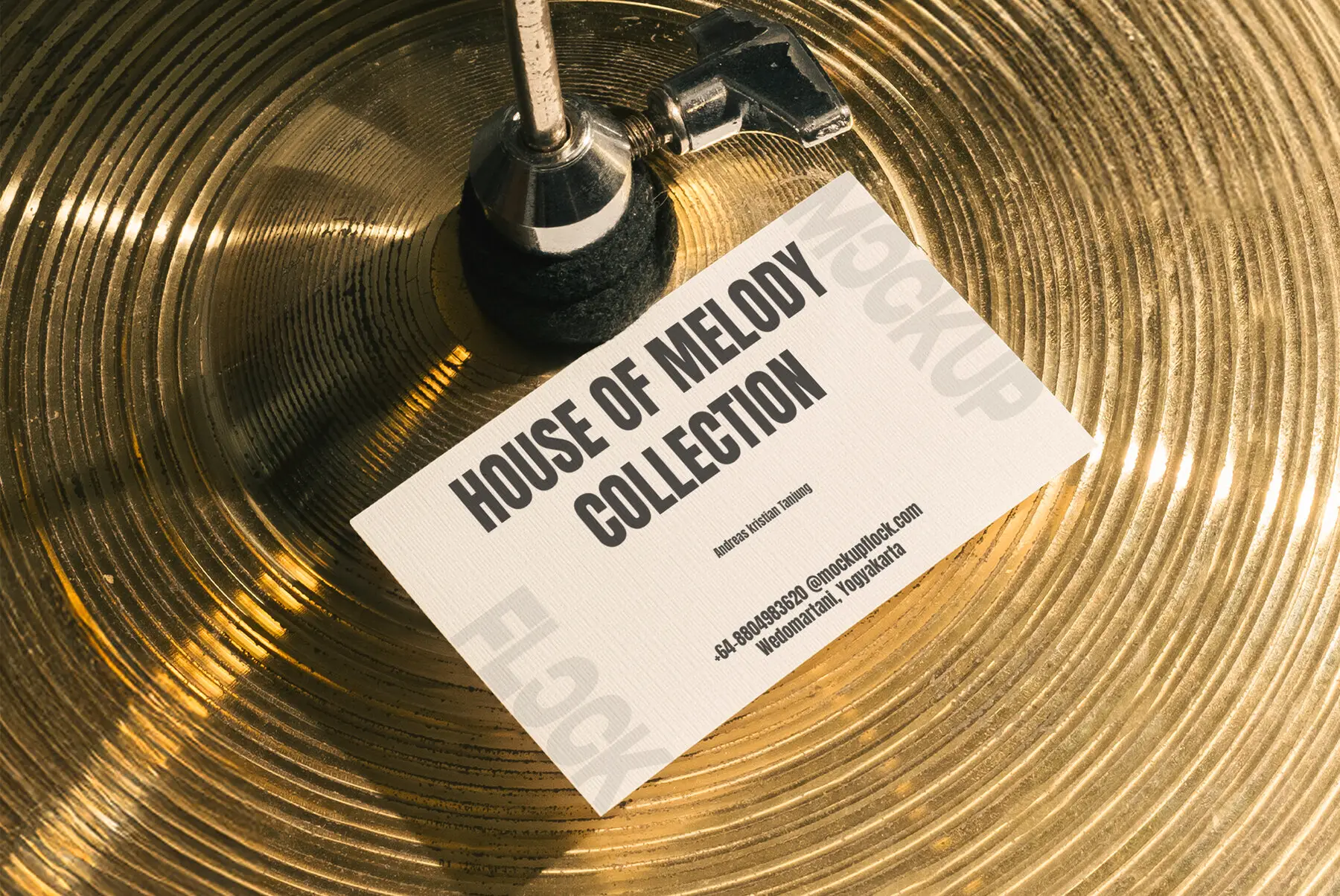 HOM Business Card 13 Mockup