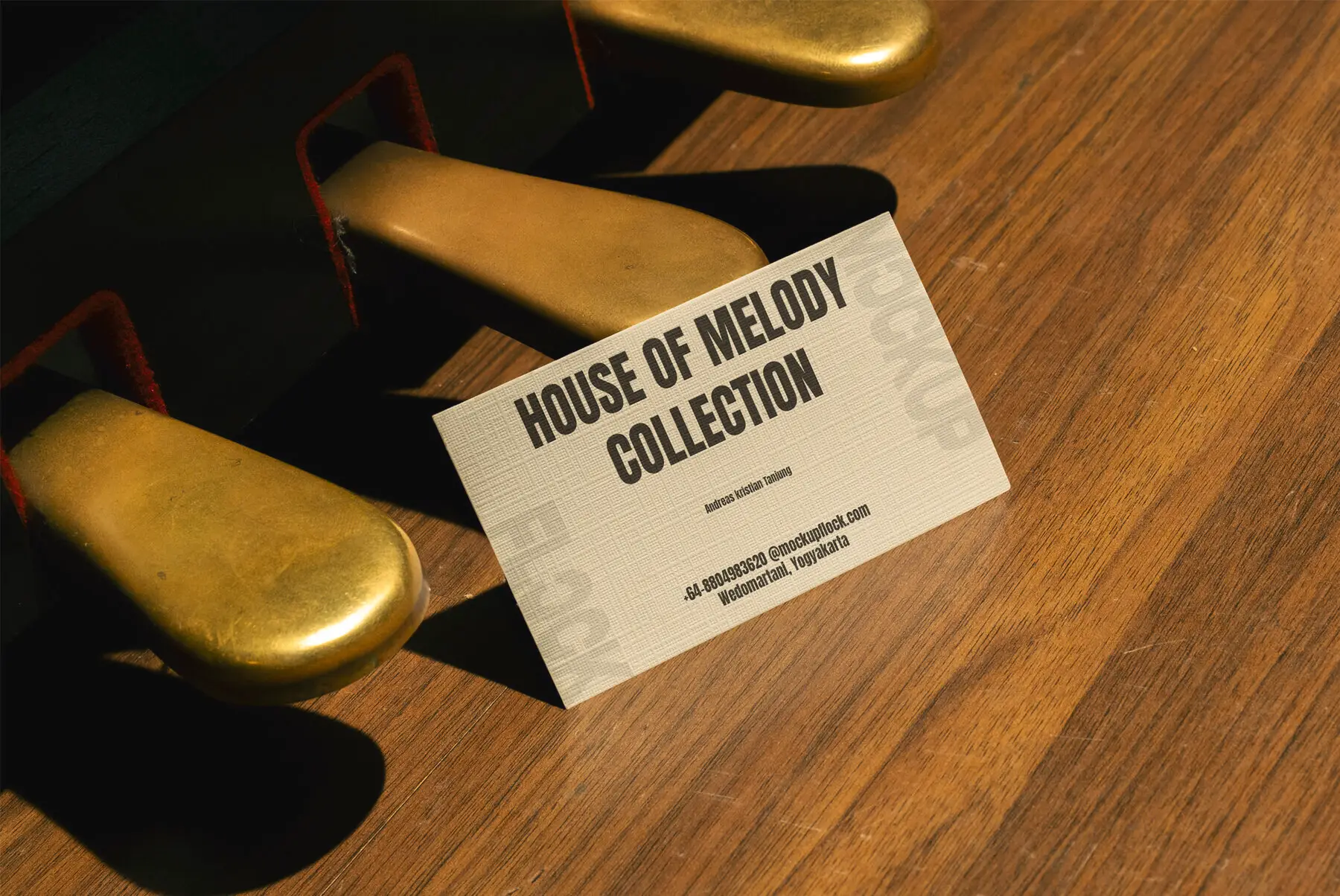 HOM Business Card 02 Mockup