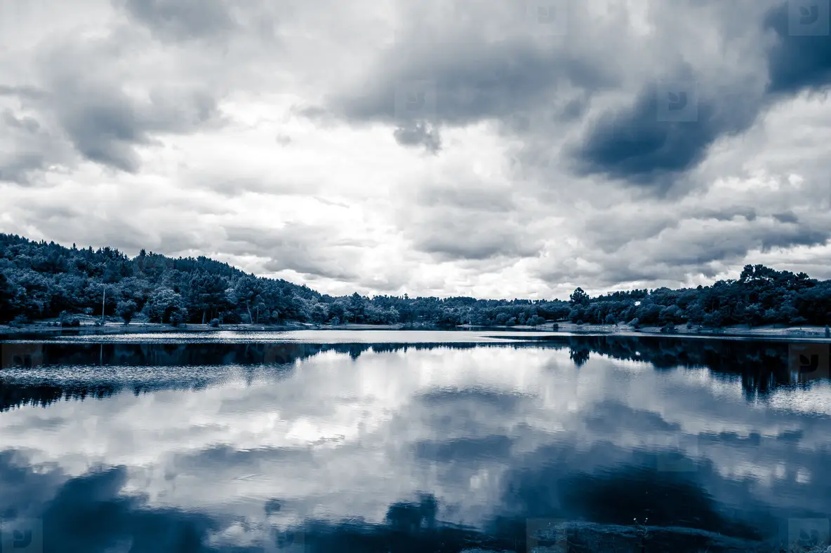 Lake Reflection Photo (147418) - YouWorkForThem