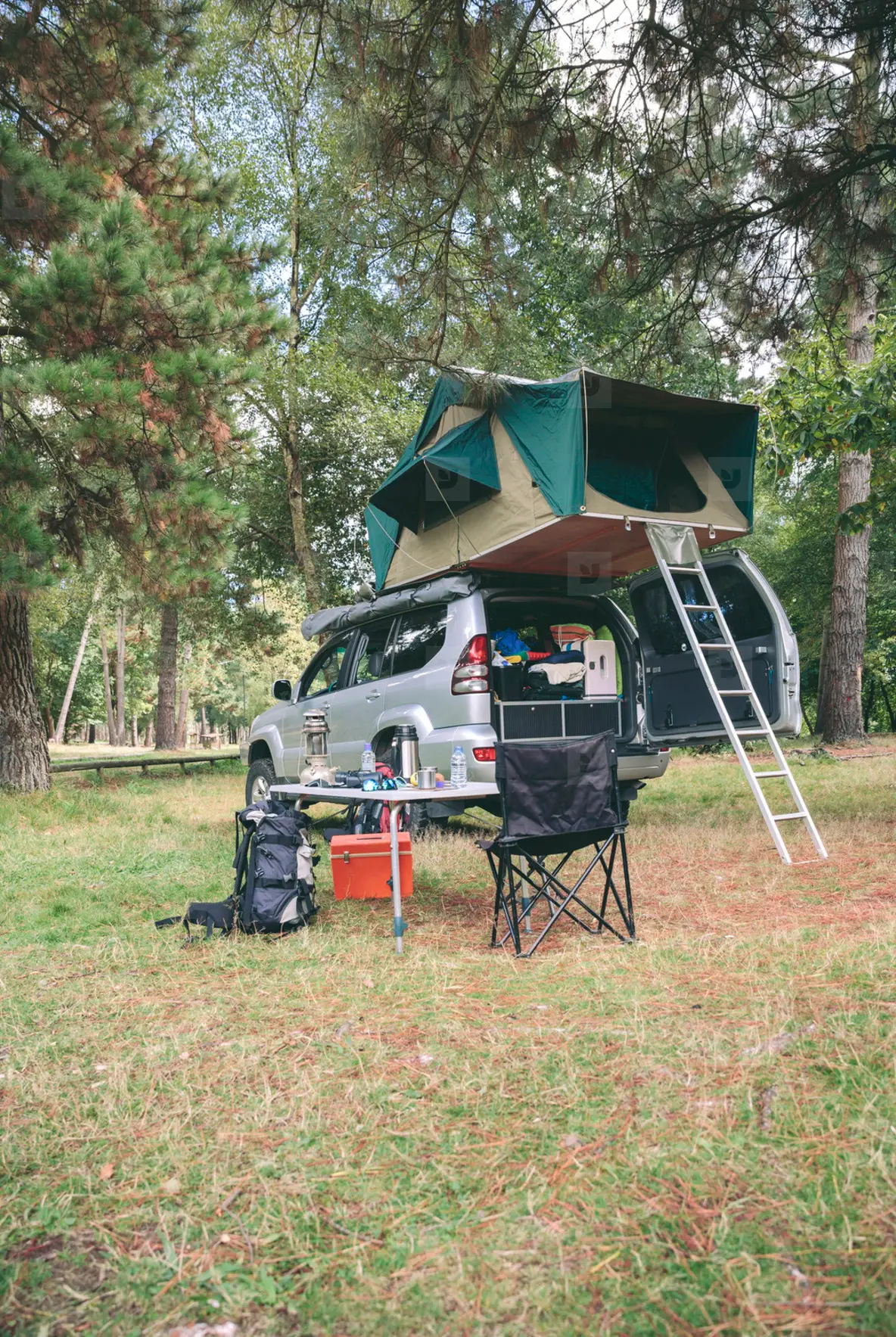 Offroad 4x4 Vehicle With Tent In Roof Ready For Camping Photo (195918 ...