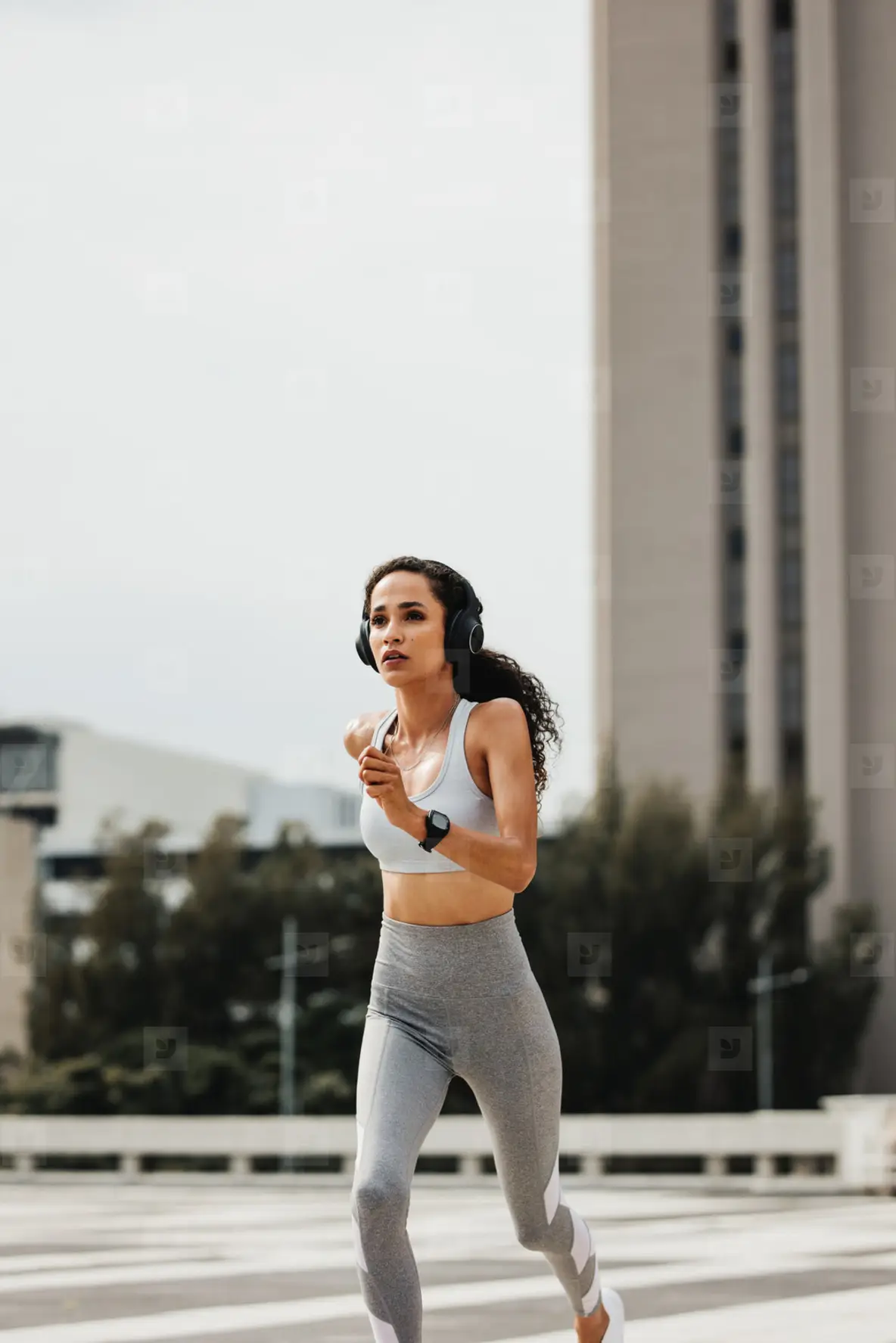Fitness Woman Running In The City Photo (209895