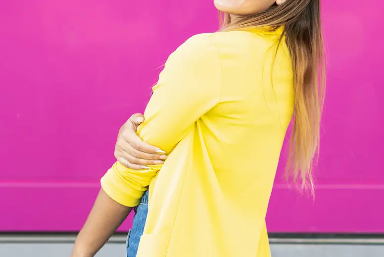 Young Woman Wearing A Yellow Jacket And Headband Photo (220575 ...