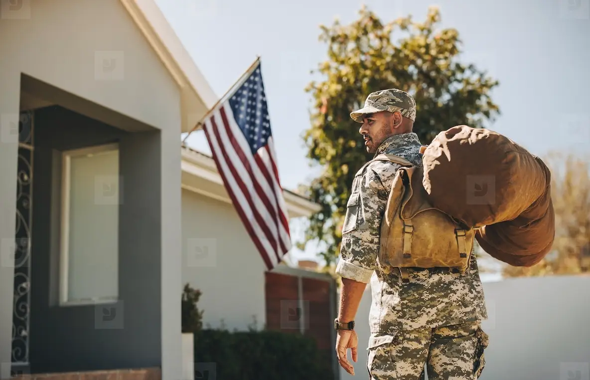 Courageous soldier returning home from the army