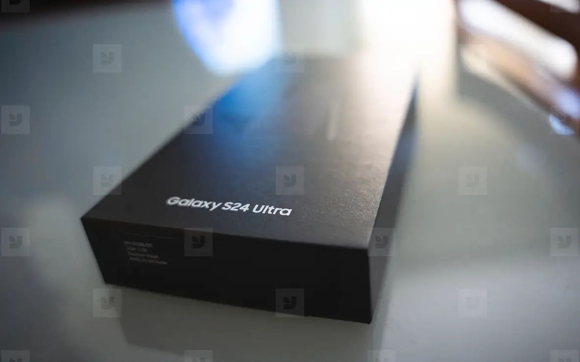 Galaxy S24 Ultra 箱未開封 Samsung Galaxy S24 Ultra Unboxing, Hands-On & First Impressions