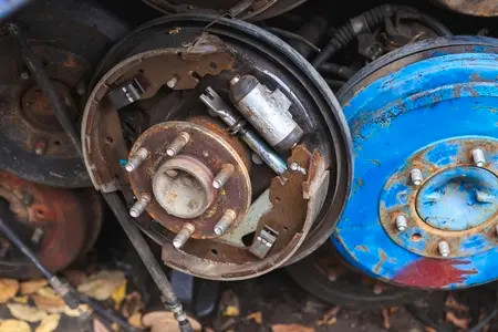 Used engines car from Japan are being disassembled for sale as s