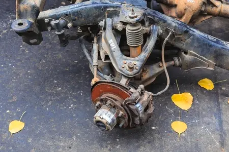 Used engines car from Japan are being disassembled for sale as s