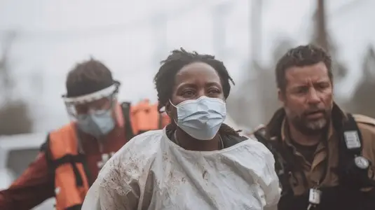 Medical worker  mask  emergency  rescue  disaster Medical worker wearing mask and protective