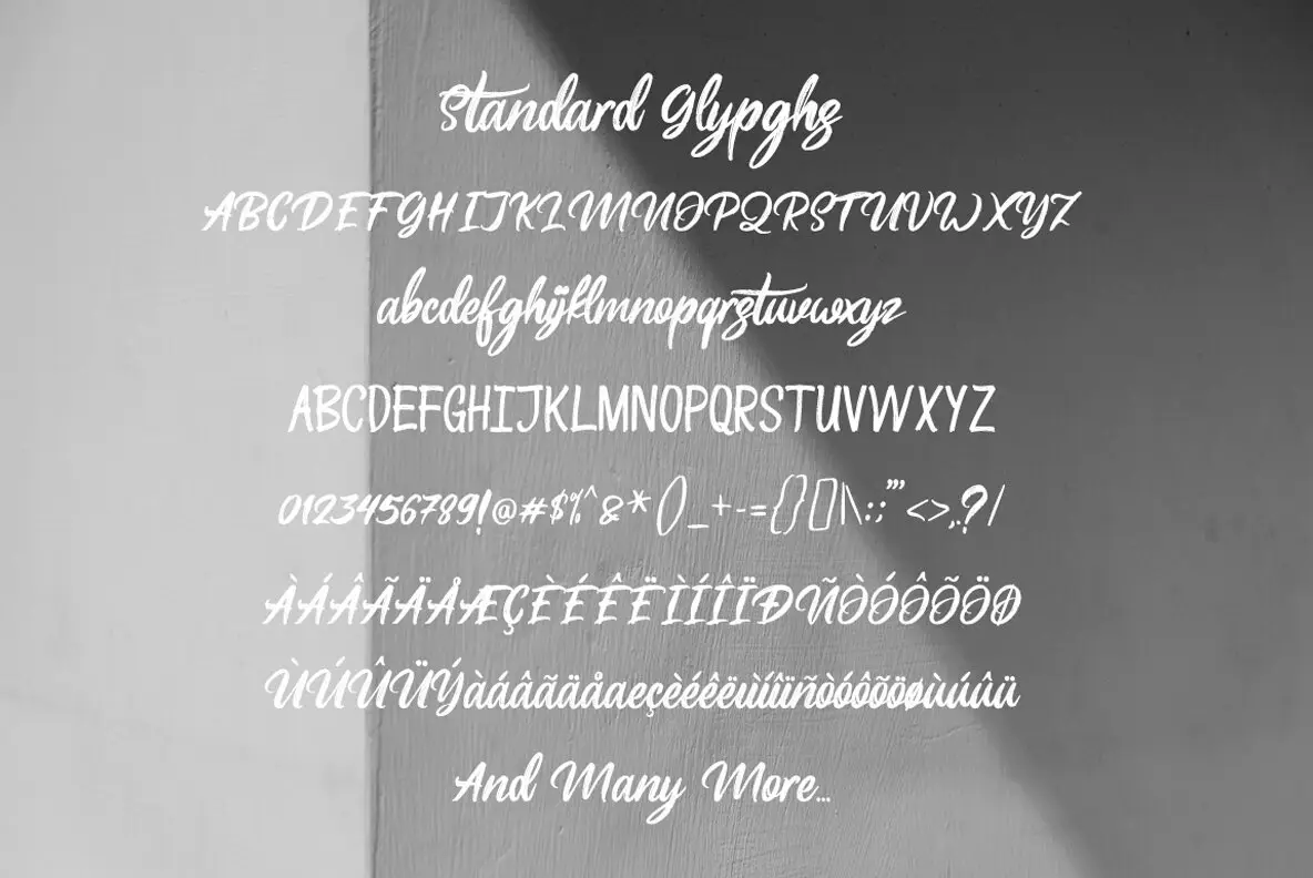 Butterscotch Font - FontPath